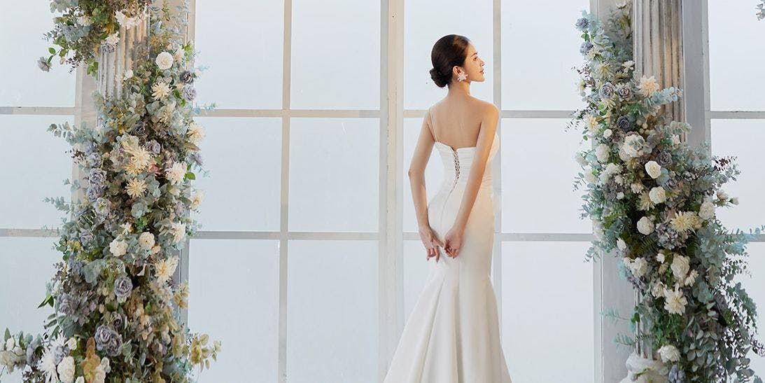 Cover Image for Váy cưới đi bàn tại tpHCM xu hướng 2023 cực sang chảnh